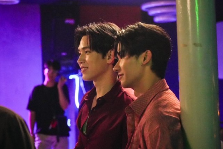 Menyelidiki Perselingkuhan Lion, Nonton Drama Thailand A Dog and a Plane (2026) Episode 7 Subtitle Indonesia