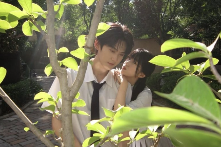 Nonton Drama China Never-Ending Summer (2026) Episode 15-16 Subtitle Indonesia, Ibu Kandung Telah Menelantarkannya