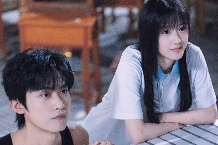 Kesalahpahaman Antara Dua Remaja, Nonton Drama China Never-Ending Summer (2026) Episode 1 Subtitle Indonesia