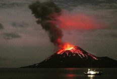 Waspada! Gunung Anak Krakatau Meletus, Erupsinya Memicu Dentuman di Tiga Provinsi Namun